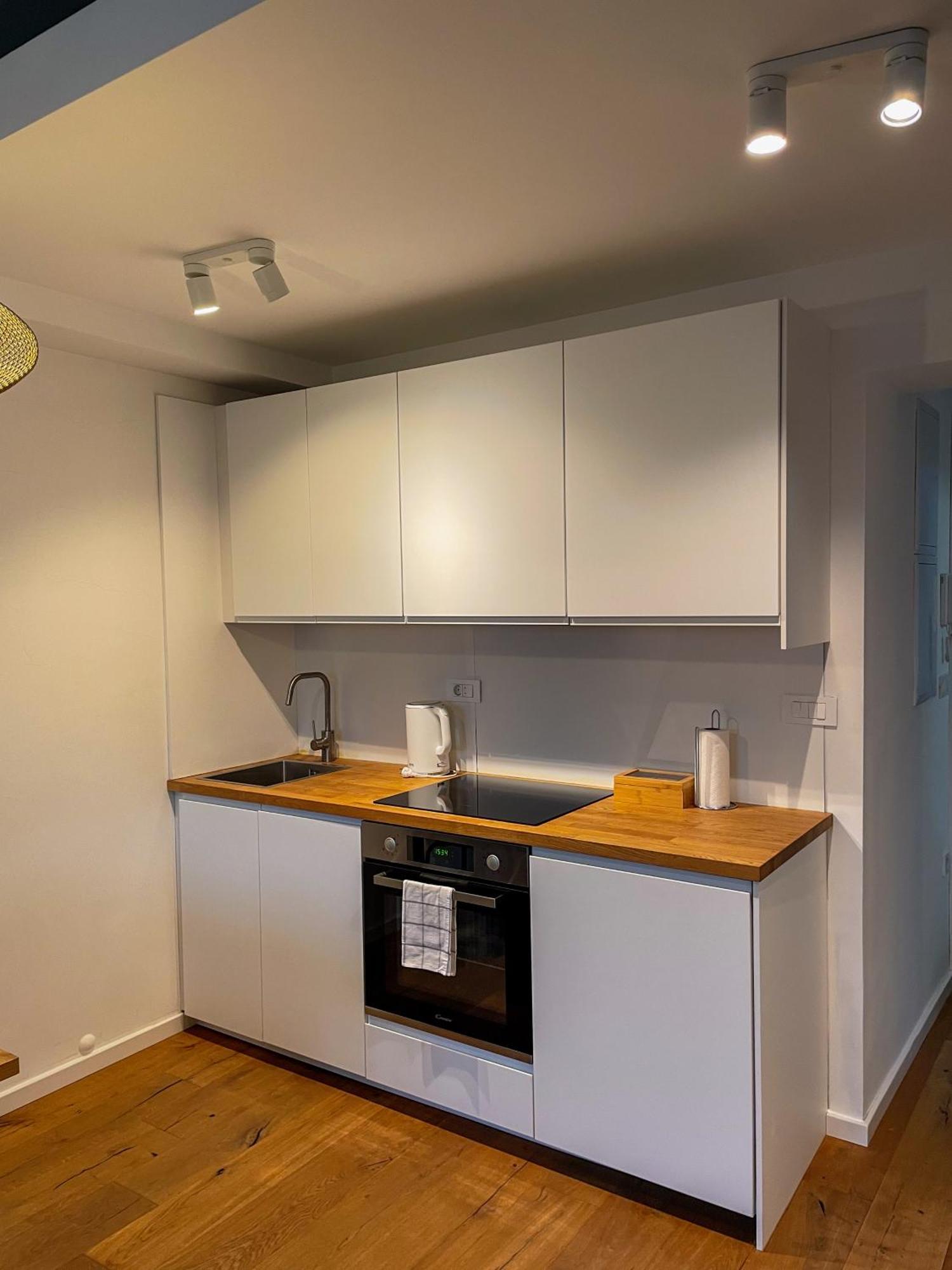 Finna New Apartment In Center Of Ljubljana Free Parking Luaran gambar